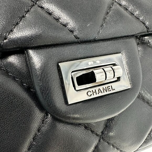 Chanel 2011 Runway Black Medium 2.55 Reissue Quilted Lambskin So Black Roll Clut - Picture 6 of 16